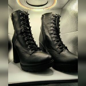 Elegant Black Lace-Up Women's Boots